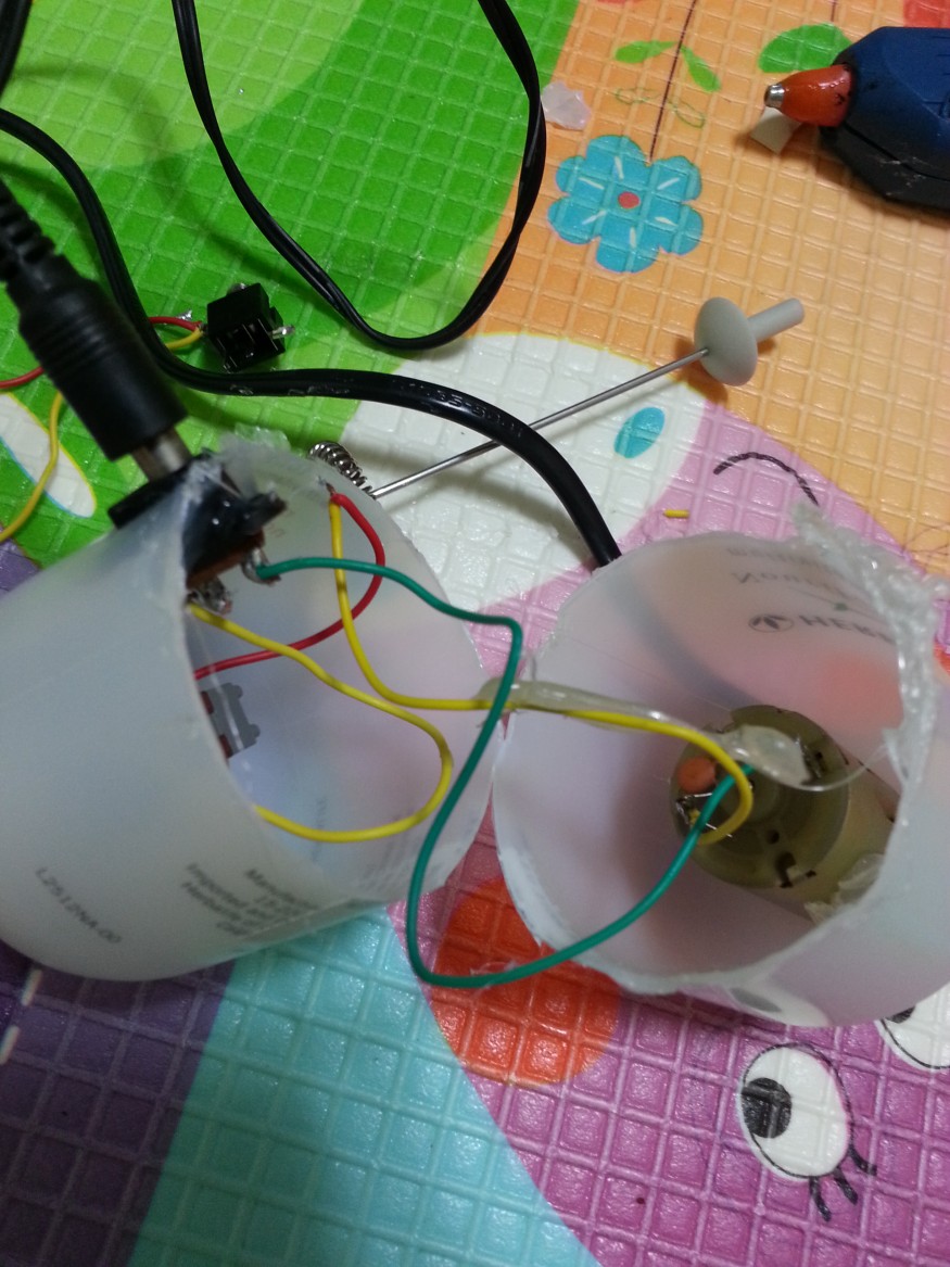 923bcd5a68ed1440ddaa5d694a76b2e1_1427940040_7255.jpg
