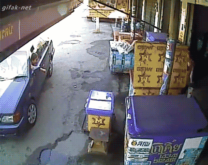 c30628bac64f9471acc37f89da02489f_1433920698_4501.gif